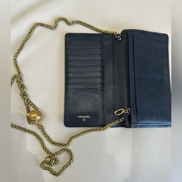 CHANEL Black Wallet on Chain - Picture 6 of 6